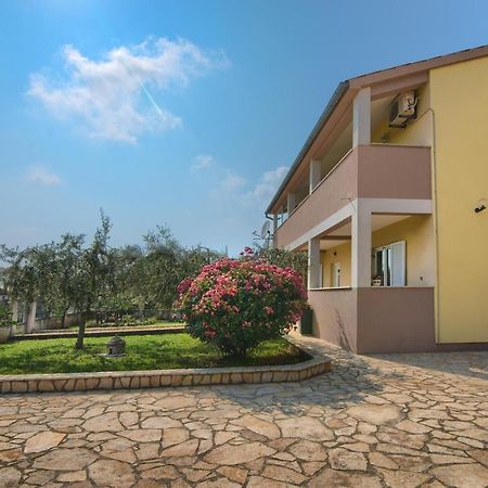 Apartment Mladenka PUY מראה חיצוני תמונה