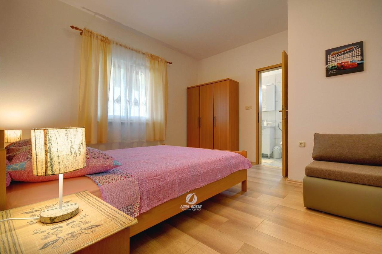 Apartment Mladenka PUY מראה חיצוני תמונה