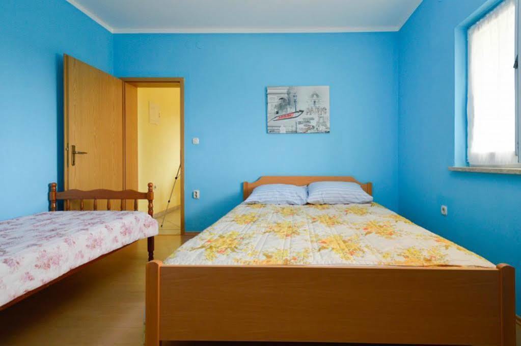 Apartment Mladenka PUY מראה חיצוני תמונה